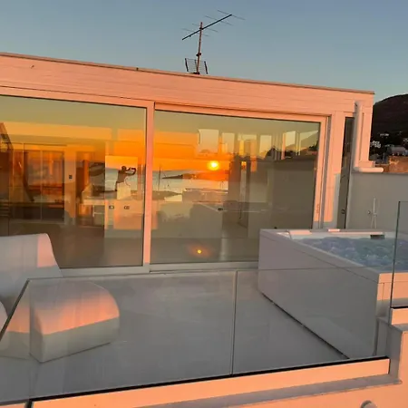 Attico Sul Mare - & Appartement